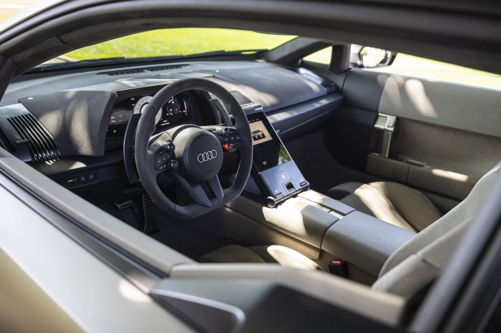 Audi Nuvolari interior, steering wheel and cockpit